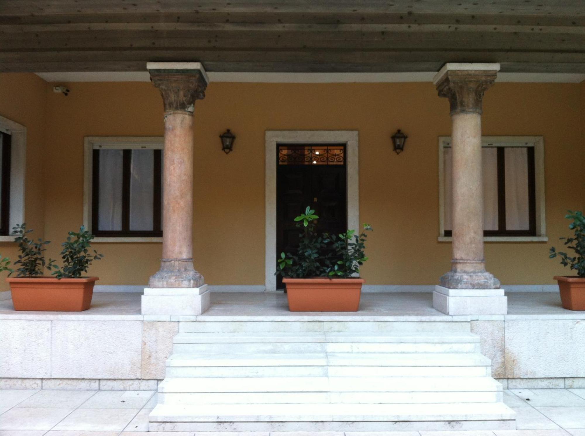Romeo Design Rooms Verona Bagian luar foto