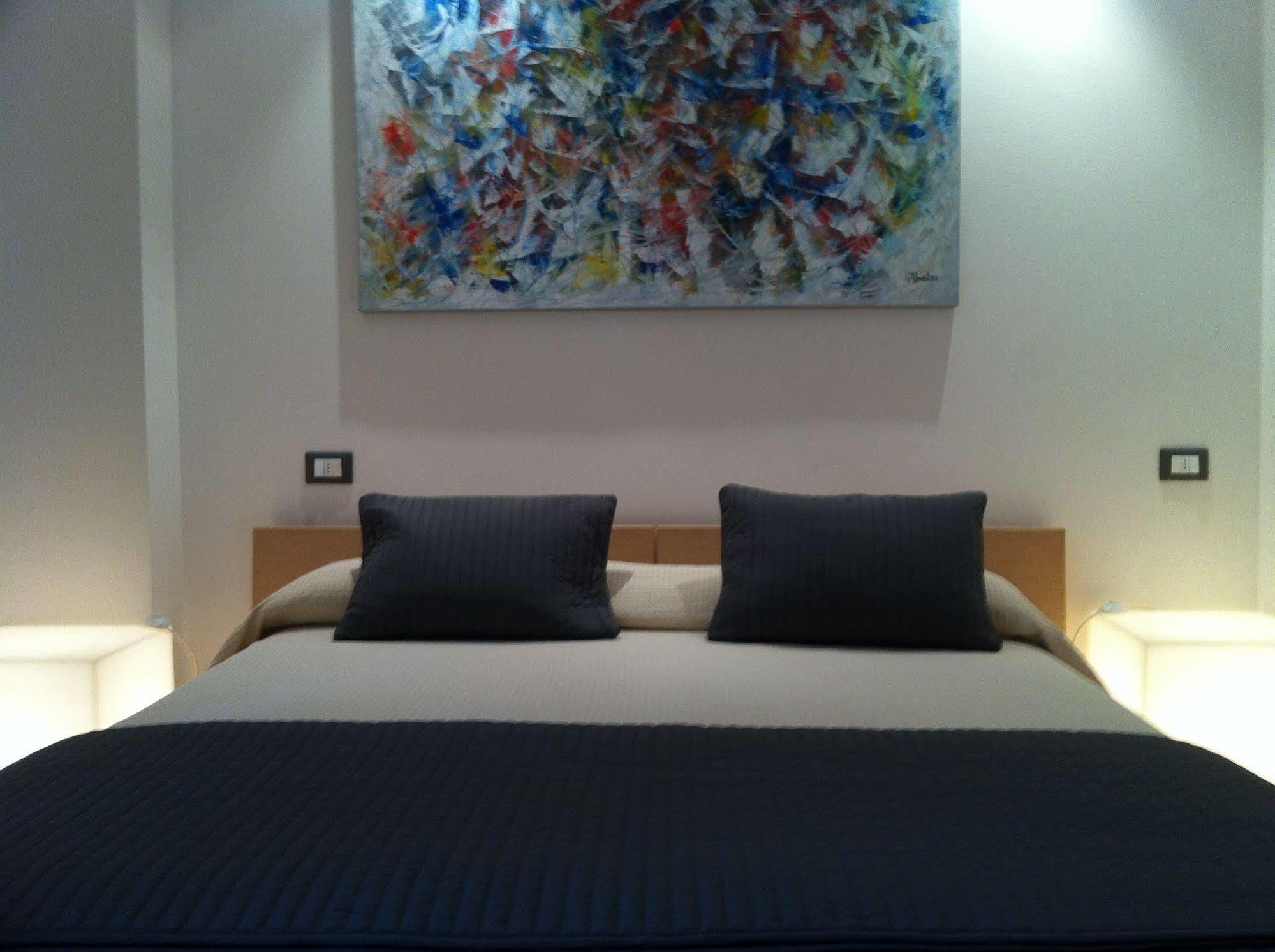 Romeo Design Rooms Verona Bagian luar foto