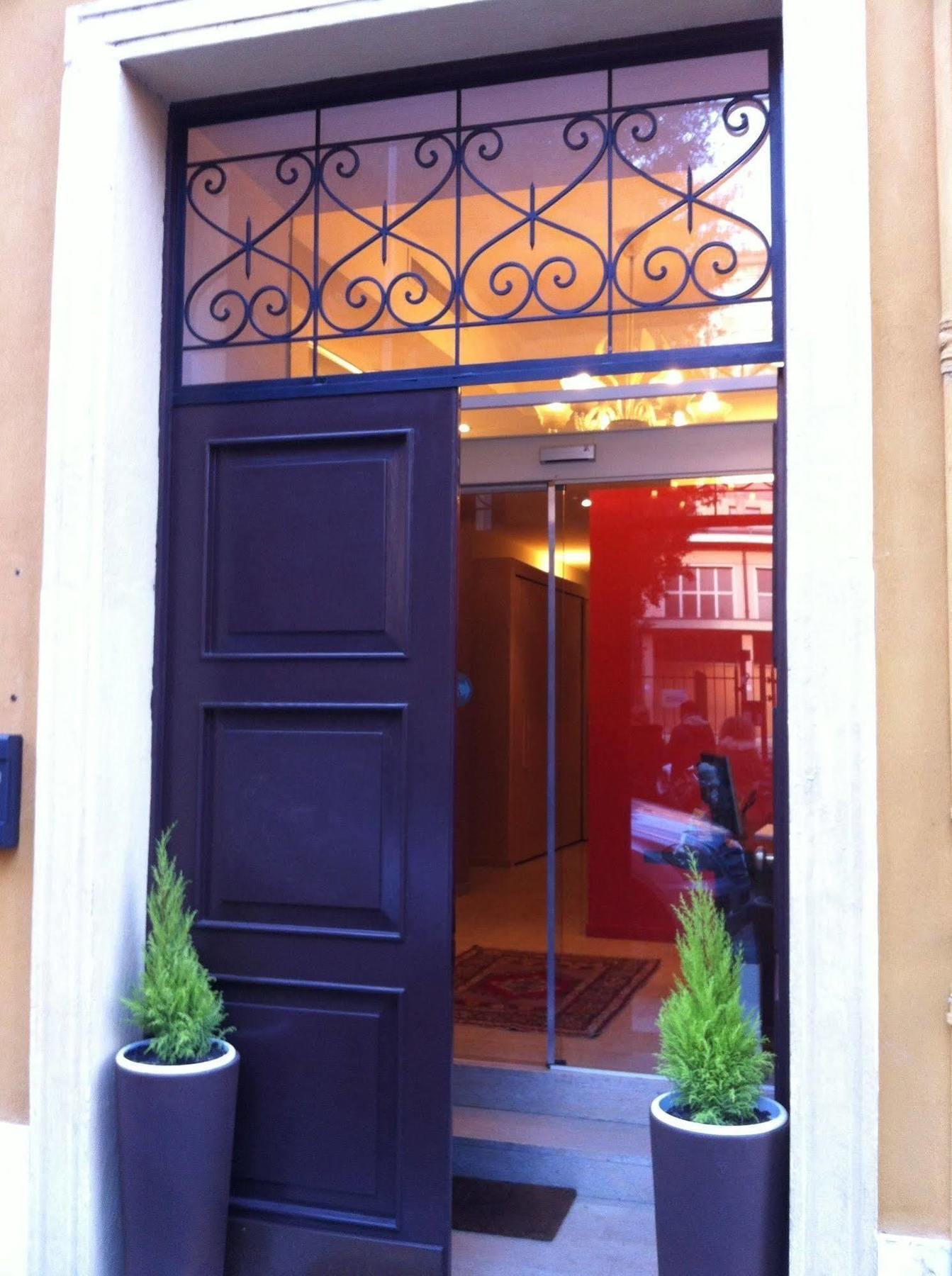 Romeo Design Rooms Verona Bagian luar foto